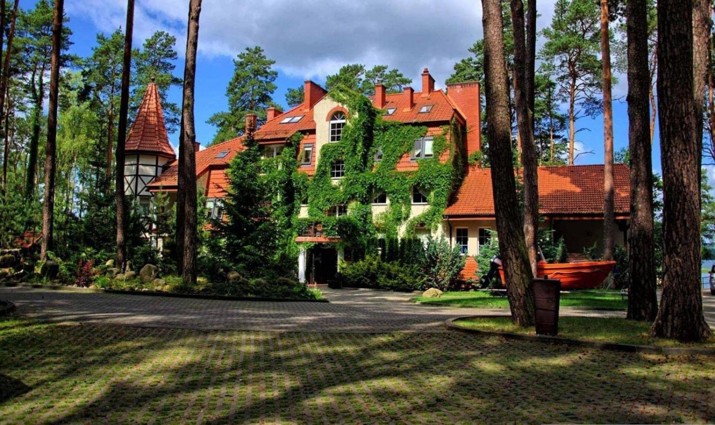Marina Szalonego Greka Old Hotel Borne Sulinowo Exterior foto